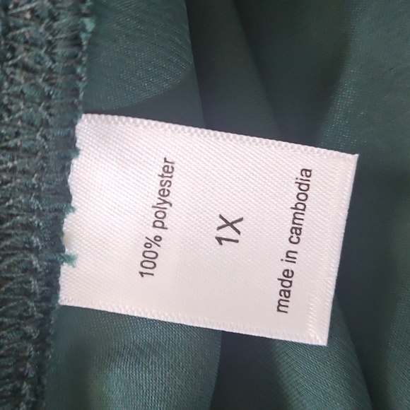 Maurices Hunter Green Pull On Silky Skirt with Side Slit NWT - Picture 9 of 12